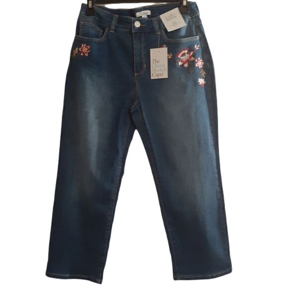 New Croft & Barrow Classic Stretch Capri Embroidered Jean's - Picture 1 of 6
